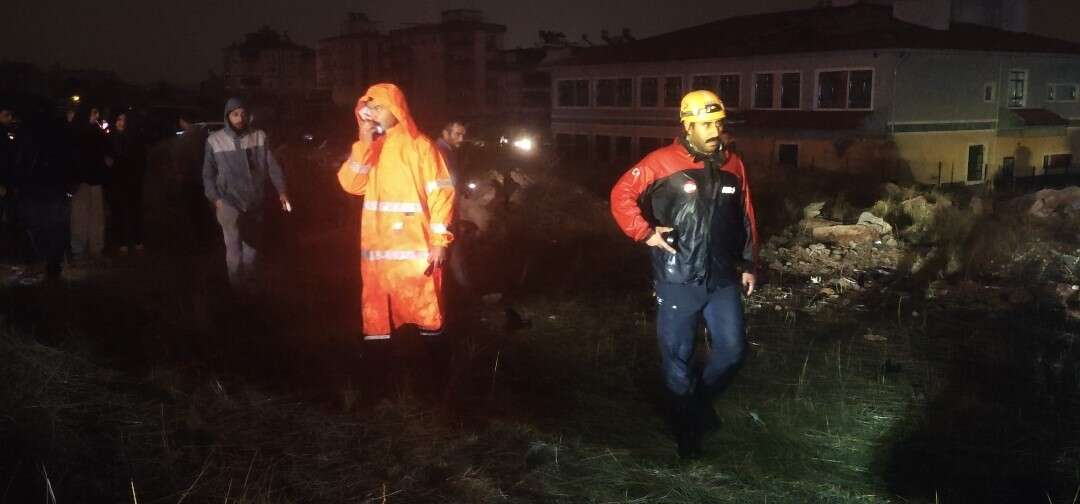 Hortum işçi konteynerlerini parçaladı! 4 ölü, 1 yaralı var 22